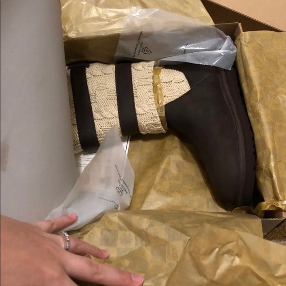 Ugg cassidee tall boots - Picture 3 of 7